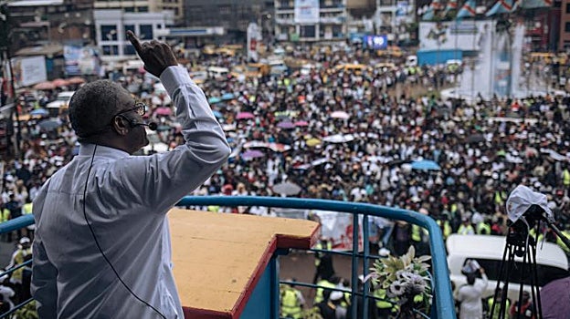 Mukwege durante un mitin electoral