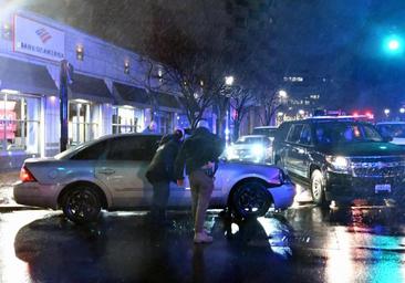 Un coche se estrella contra la comitiva de vehículos de Biden en Delaware (EE.UU.)