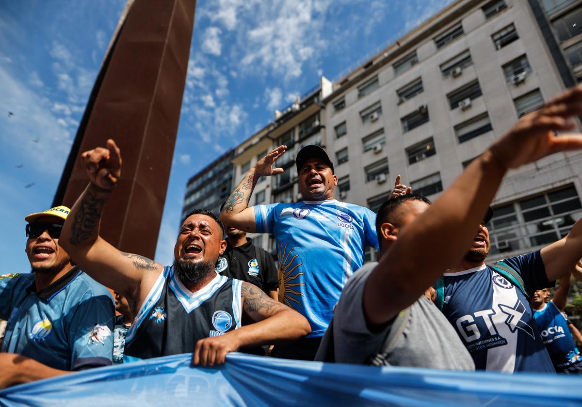 Manifestación contra las medidas de Javier Milei.