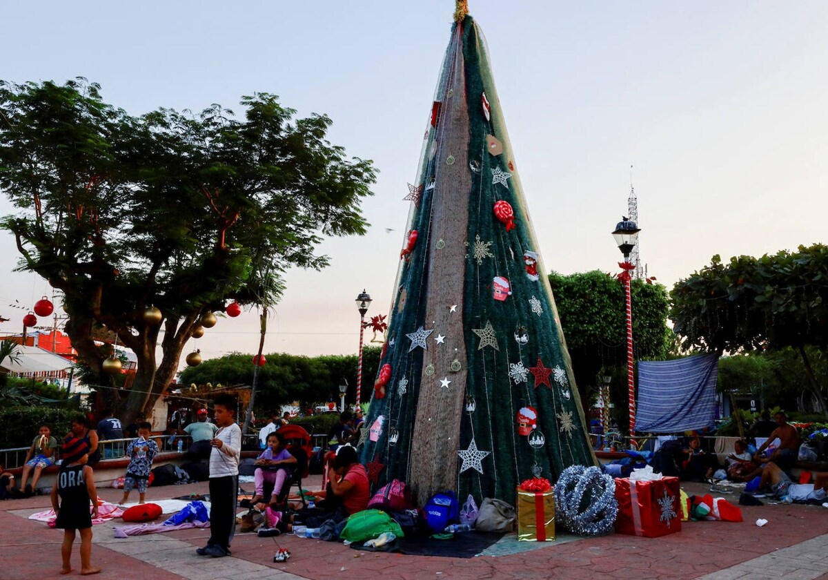 Blinken pide más esfuerzos a López Obrador para bloquear de migrantes a la frontera