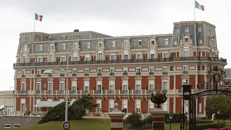Un hotel de lujo de Biarritz despide a su chef por una «novatada humillante»