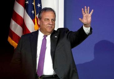 Chris Christie, el candidato 'anti Trump', se retira de las primarias republicanas