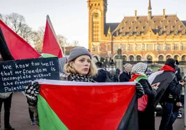 Israel acusa a Sudáfrica de ser «el brazo legal de Hamás» tras escuchar la demanda por genocidio en Gaza