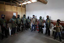 Niños policía para combatir el crimen en México