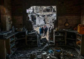 Israel bombardea la ciudad refugio de más de un millón de gazatíes