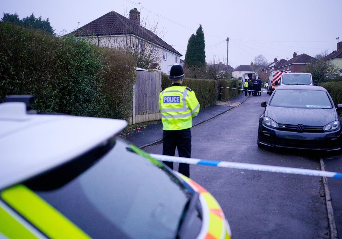 La Policía de Bristol en el lugar de los hechos.