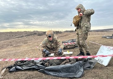 El recolector de cuerpos en el frente: «Nuestra obligación es devolverlos a casa»