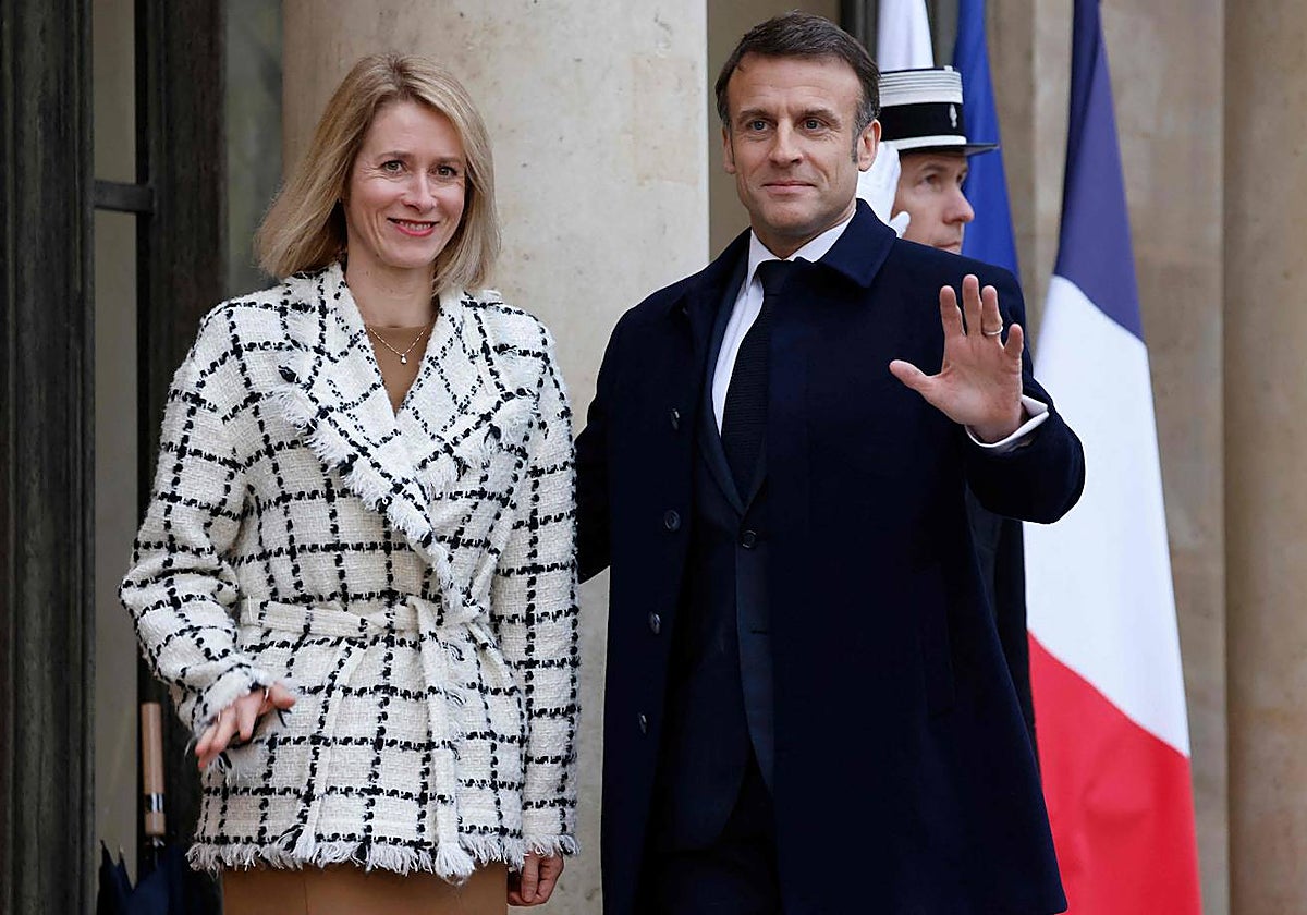 Kaja Kallas y Emmanuel Macron en el Palacio del Eliseo