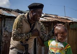 Jimmy Barbecue, el hombre más poderoso que atemoriza Haití con su banda criminal G-9 y que quiere derrocar al Gobierno