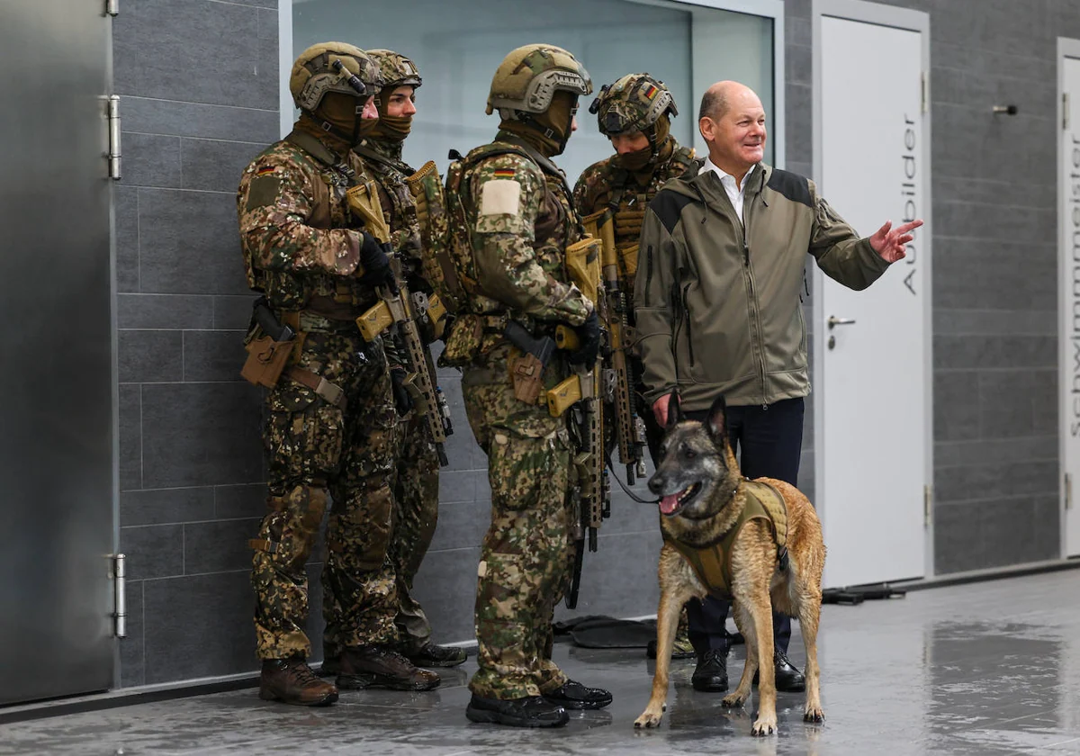 Chancellor Scholz meets troops in Germany