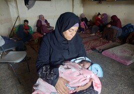 Gamila no quiere morir de hambre en Gaza: «Es durísimo no poder alimentar a tu bebé»