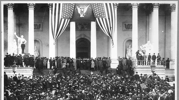 Inauguration of Grover Cleveland's second term on the steps of the Capitol in 1893