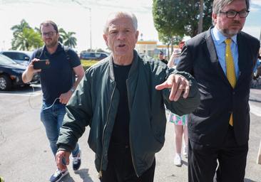 Peter Navarro, exasesor de Trump en la Casa Blanca, entra en prisión por desacato al Congreso