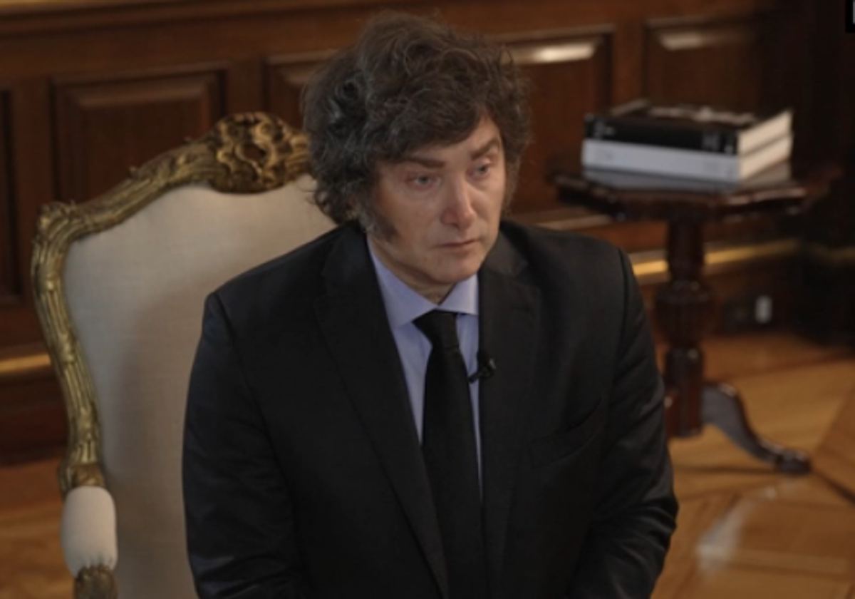 Milei tacha de «ignorante» a López Obrador y llama «asesino terrorista» a Petro