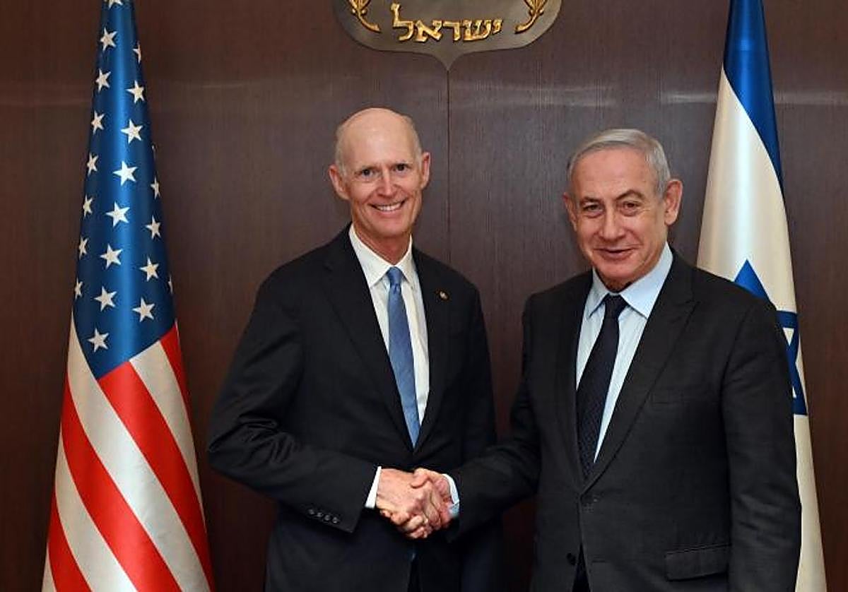 El primer ministro israelí, Benjamín Netanyahu (d)