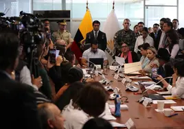 La ministra de Gobierno defiende ante la Asamblea de Ecuador que el acuerdo con México no incluía impunidad