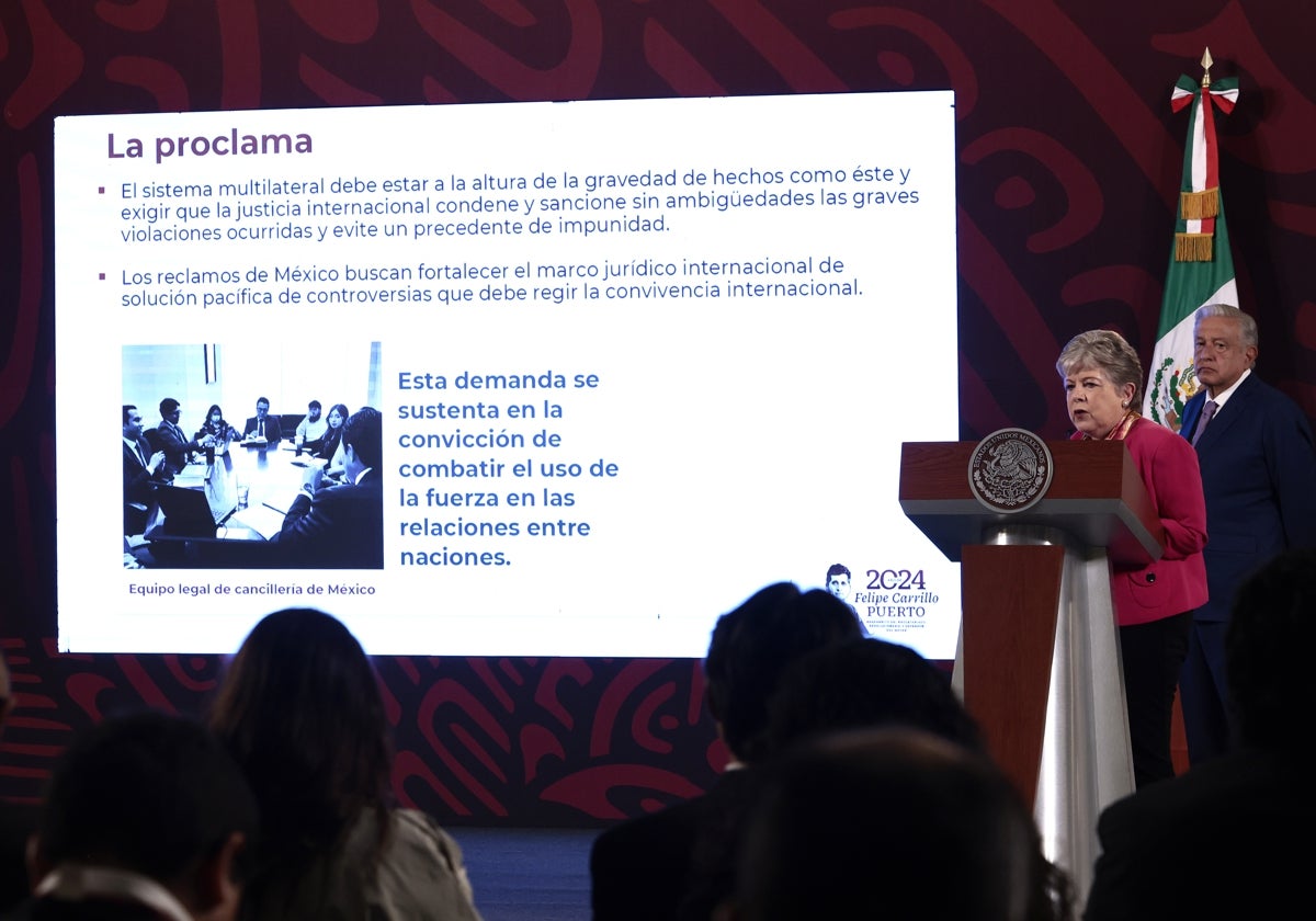 La secretaria de Exteriores de México, Alicia Bárcena, participa en la rueda de prensa matutina del presidente Andrés Manuel López Obrador
