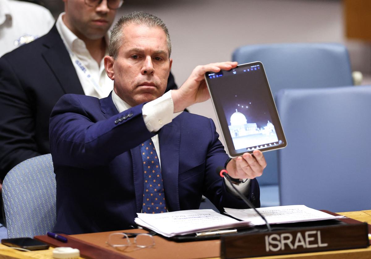 Gilad Erdan, embajador de Israel para la ONU durante la reunión del Consejo de Seguridad este domingo