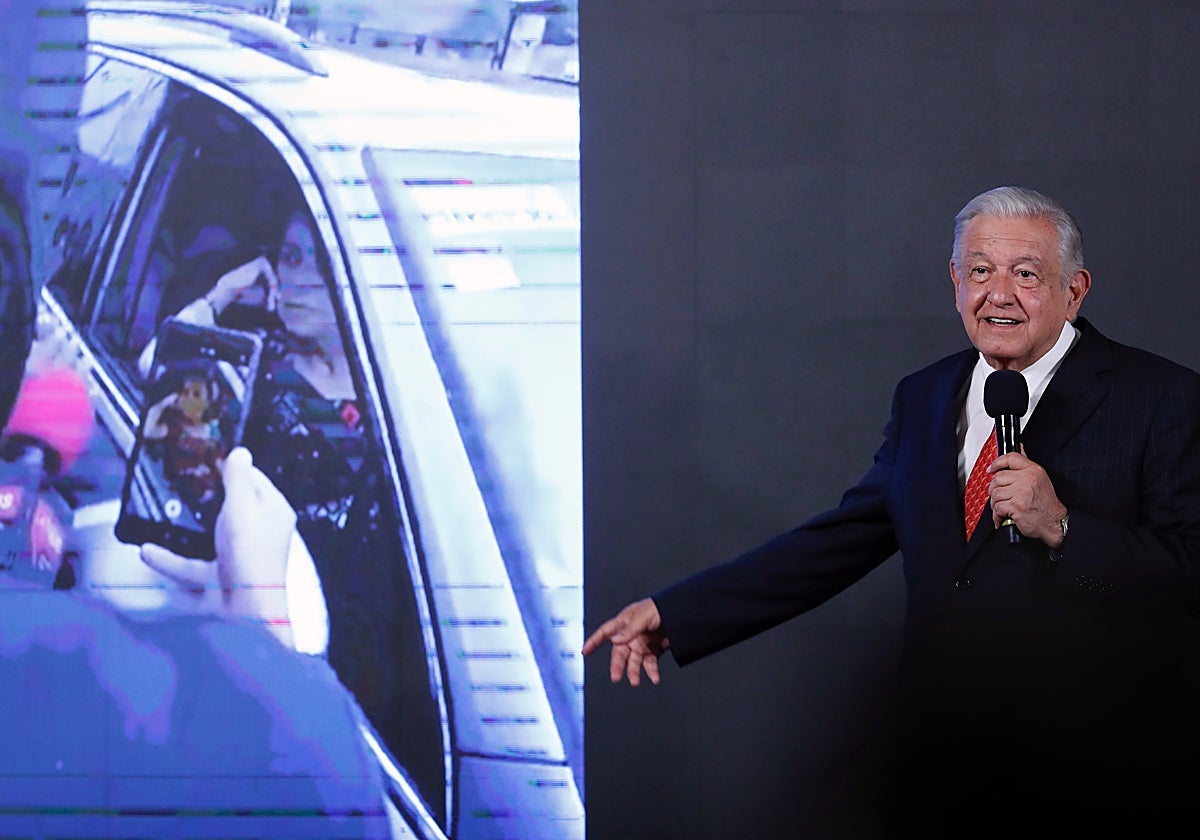 Según López Obrador, fue un «montaje» de la oposición el que presuntos miembros encapuchados de un grupo de autodefensas hayan interceptado a la candidata presidencial del oficialismo, Claudia Sheinbaum, en la frontera sur