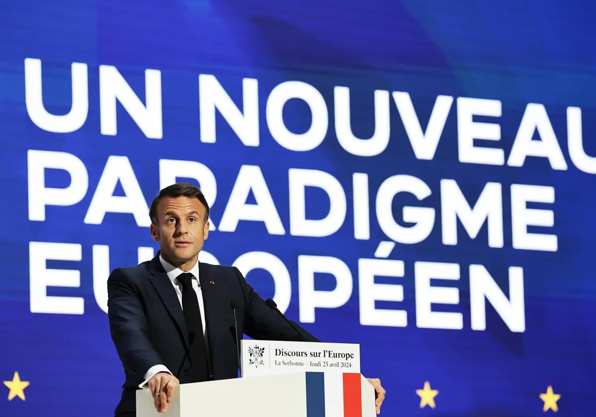 Emmanuel Macron durante su discurso hoy en París