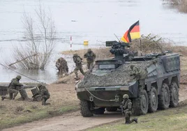 Varios soldados de la Bundeswehr participan en un ejercicio militar