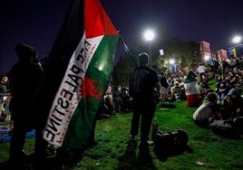Manifestantes en el campus de la Universidad de California en Los Ángeles (EE.UU.)