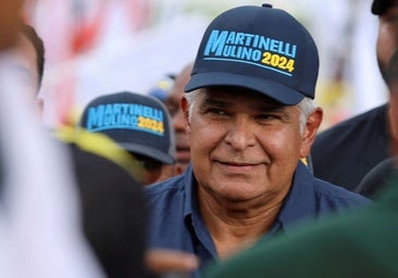 Panamá vota bajo la sombra de Martinelli, expresidente condenado y prófugo