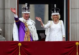 Los británicos consideran a Carlos III un Rey más «humano» un año después de su coronación