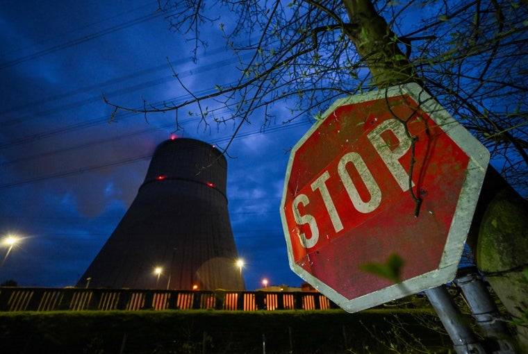 Tras el cierre de la central nuclear de Emsland, Alemania, se espera que la fase inicial de desmantelamiento, incluida la fase posterior a la operación, dure 14 años