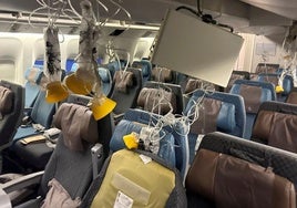 Un muerto y decenas de heridos en un vuelo Londres-Singapur por fuertes turbulencias