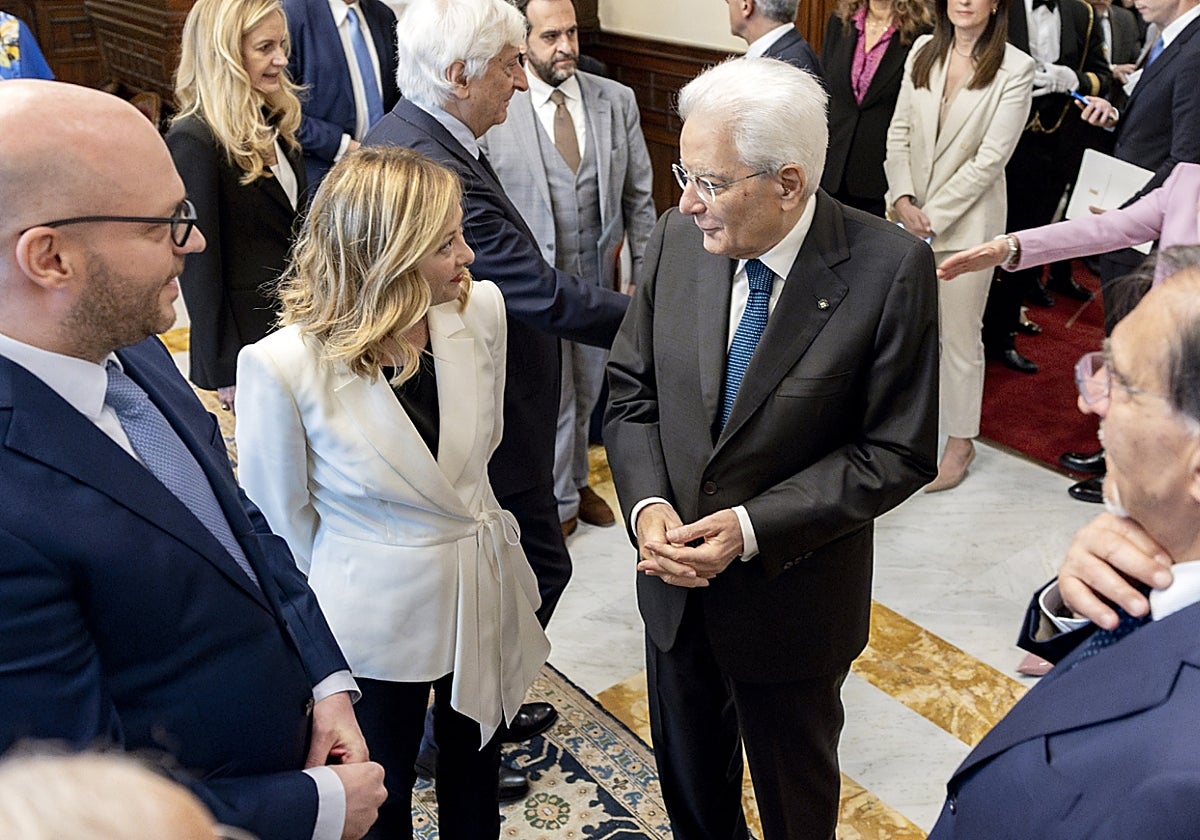 Meloni y Mattarella durante el homenaje a Matteotti
