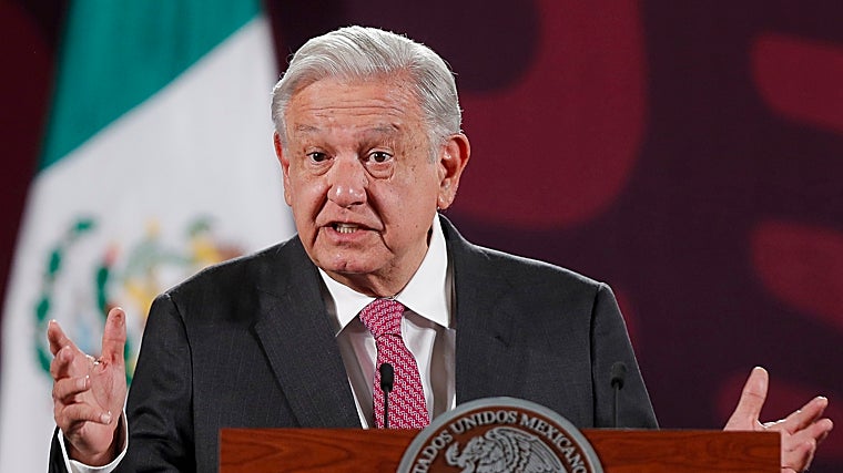 El presidente López Obrador durante su conferencia de prensa matutina en el Palacio Nacional