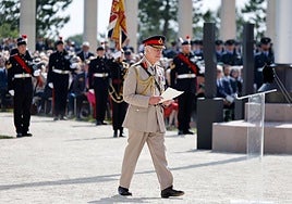 Carlos III, en el 80 aniversario del desembarco de Normandía: «Debemos recordar y comportarnos con el mismo heroísmo que nuestros antepasados»
