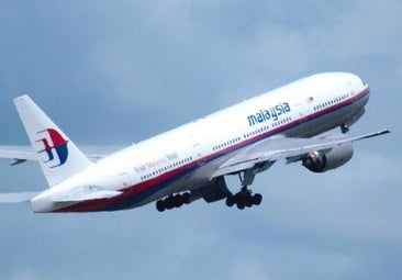 Detectan una señal de vuelo que podría dar pistas sobre la ubicación del avión de Malaysia Airlines desaparecido hace 10 años