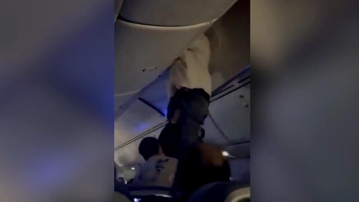 Más de 30 heridos por turbulencias en un vuelo Madrid-Montevideo de la compañía Air Europa