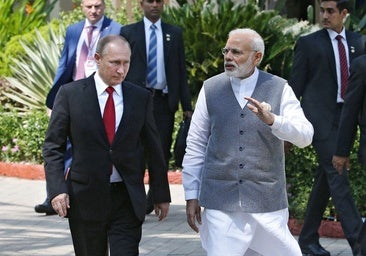Modi, primer ministro indio, visitará Rusia para estrechar lazos comerciales