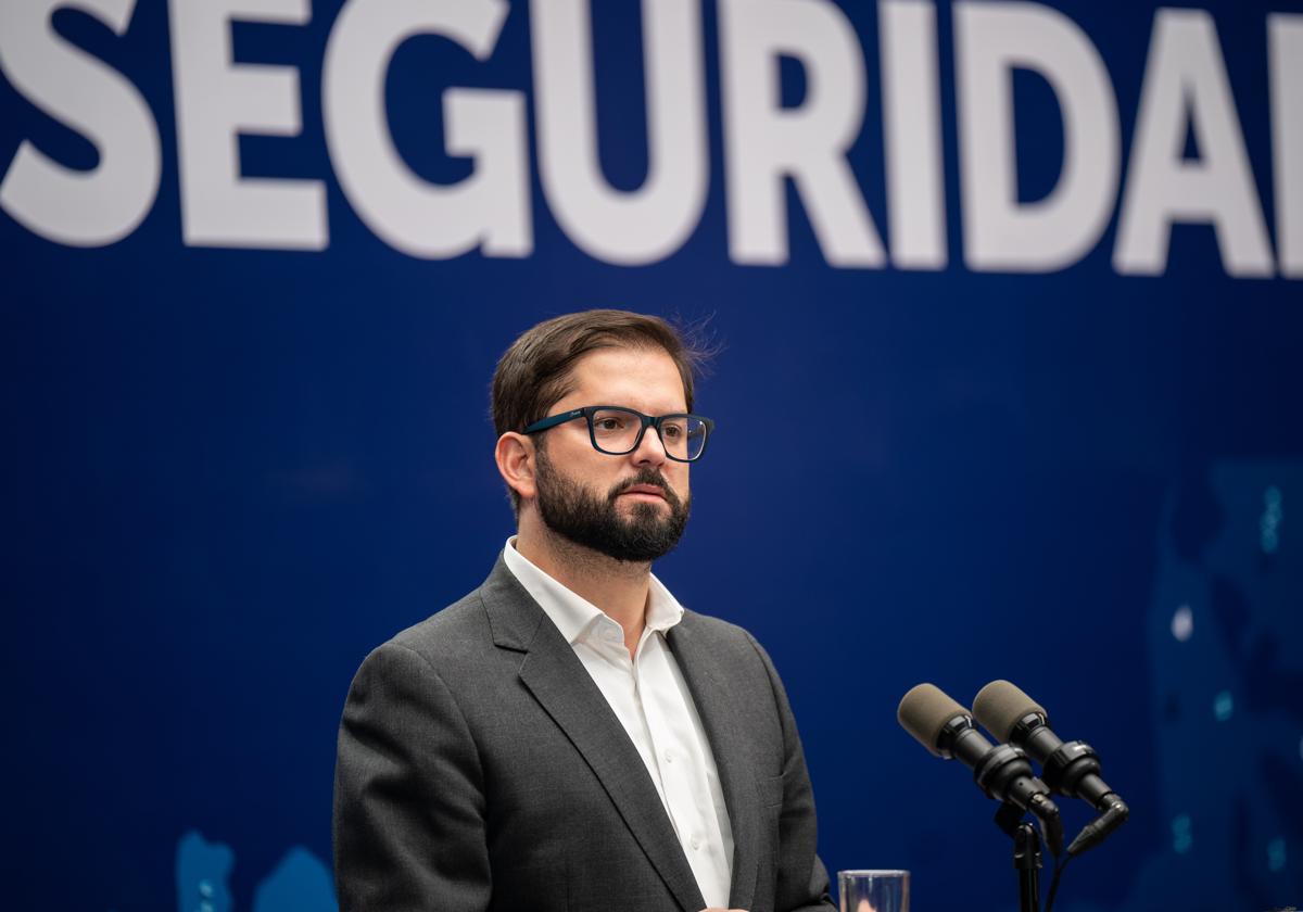 El mandatario de Chile, Gabriel Boric, en el Palacio de la Moneda en Santiago de Chile