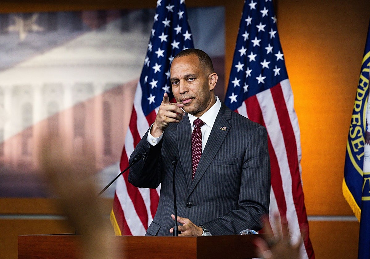 El líder de la minoría de la Cámara de Representantes, Hakeem Jeffries
