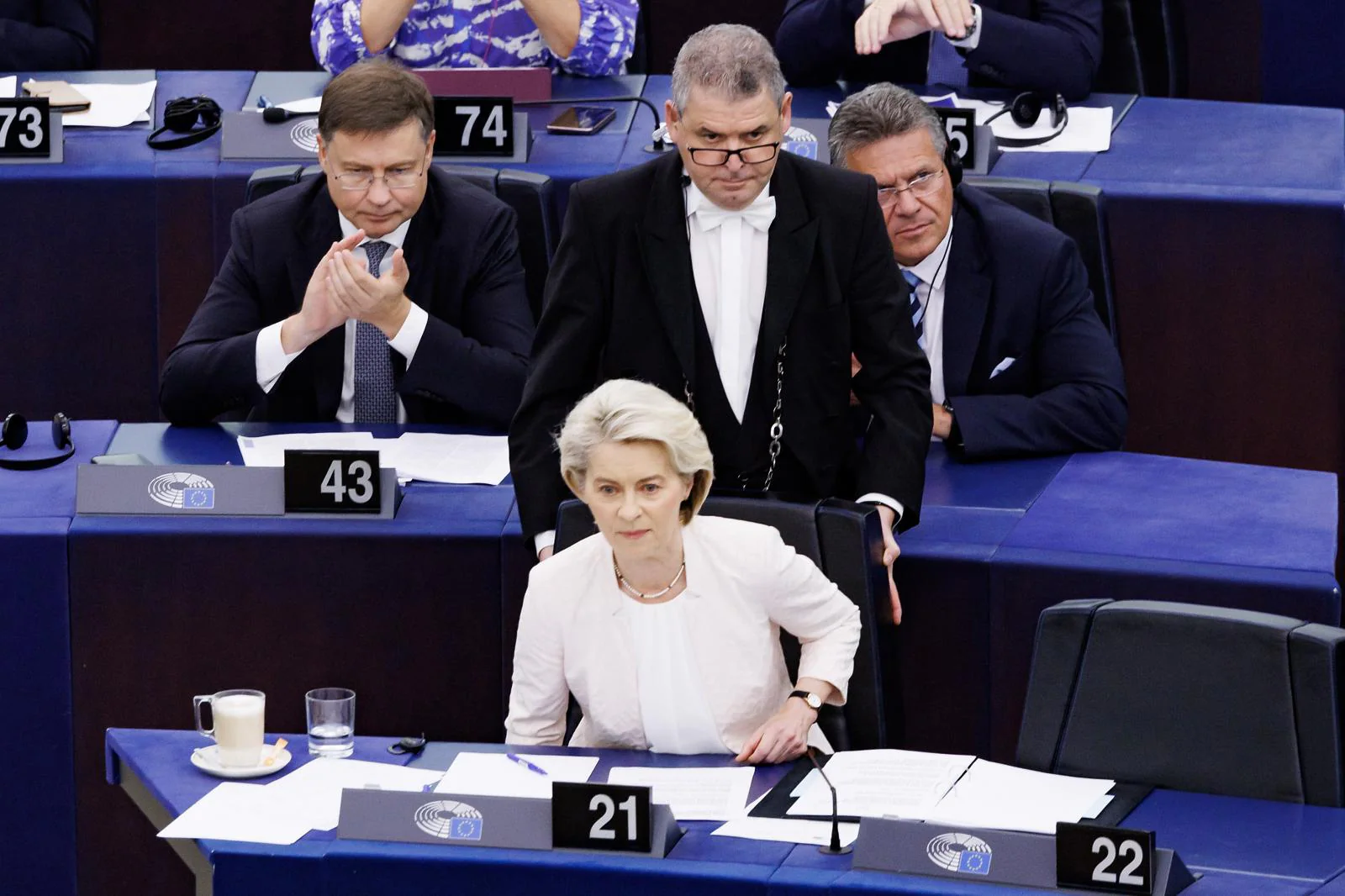 Von der Leyen won the vote in the European Parliament and will remain President of the European Commission