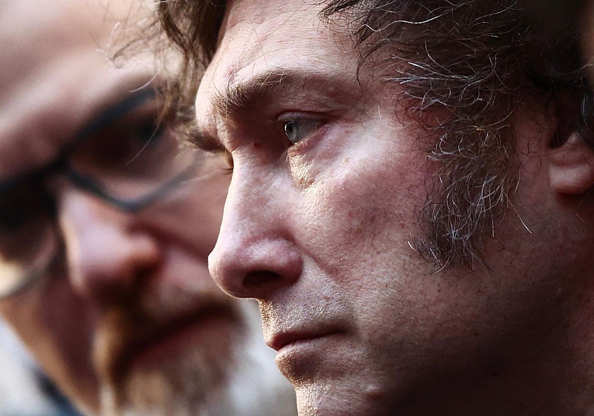 El presidente argentino, Javier Milei, en una ceremonia conmemorativa Asociación Mutual Israelita Argentina