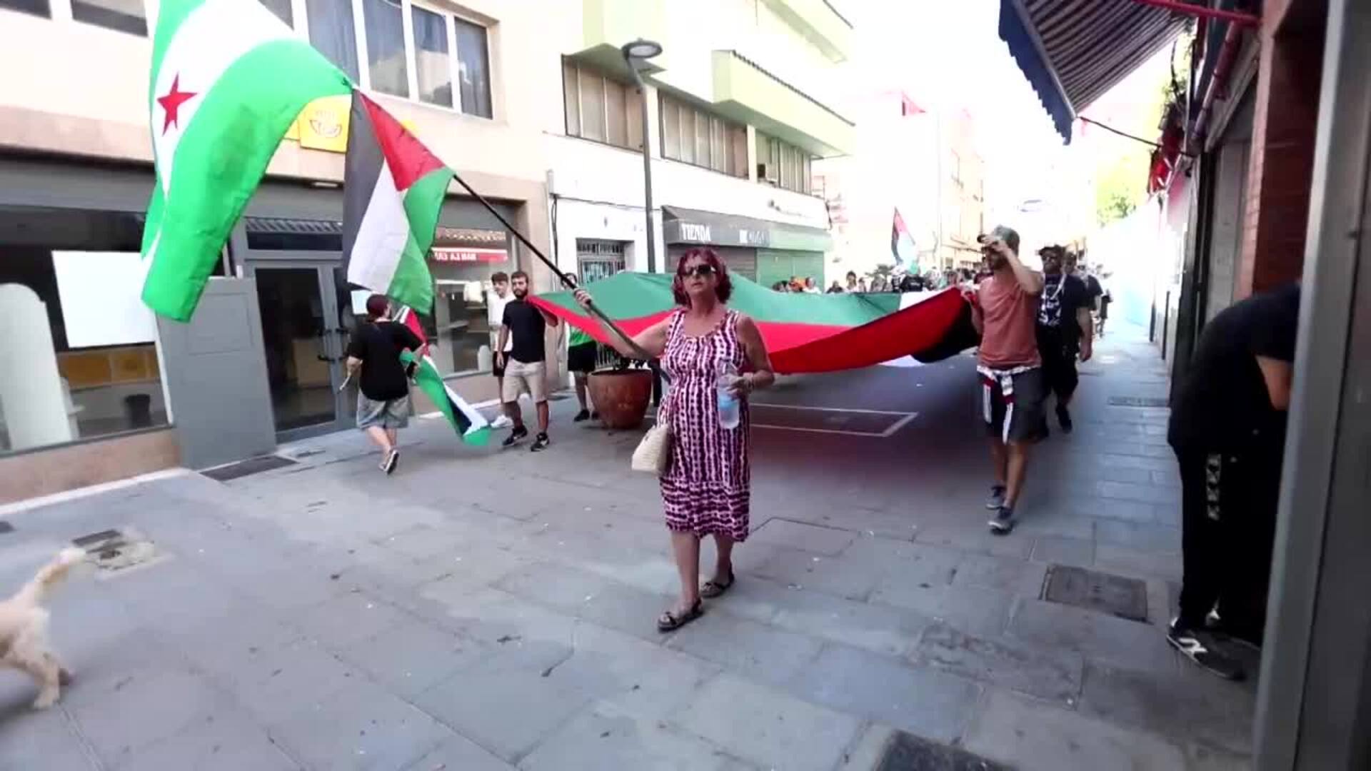 Activistas pro palestinos piden en Algeciras bloquear el suministro militar  a Israel