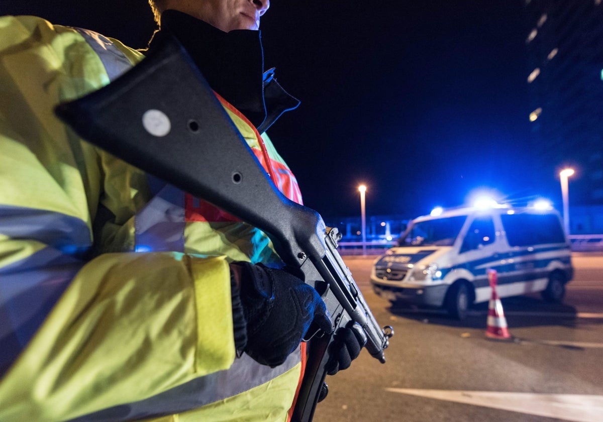 La Policía vigila la frontera entre Francia y Alemania tras los atentados de noviembre de 2015