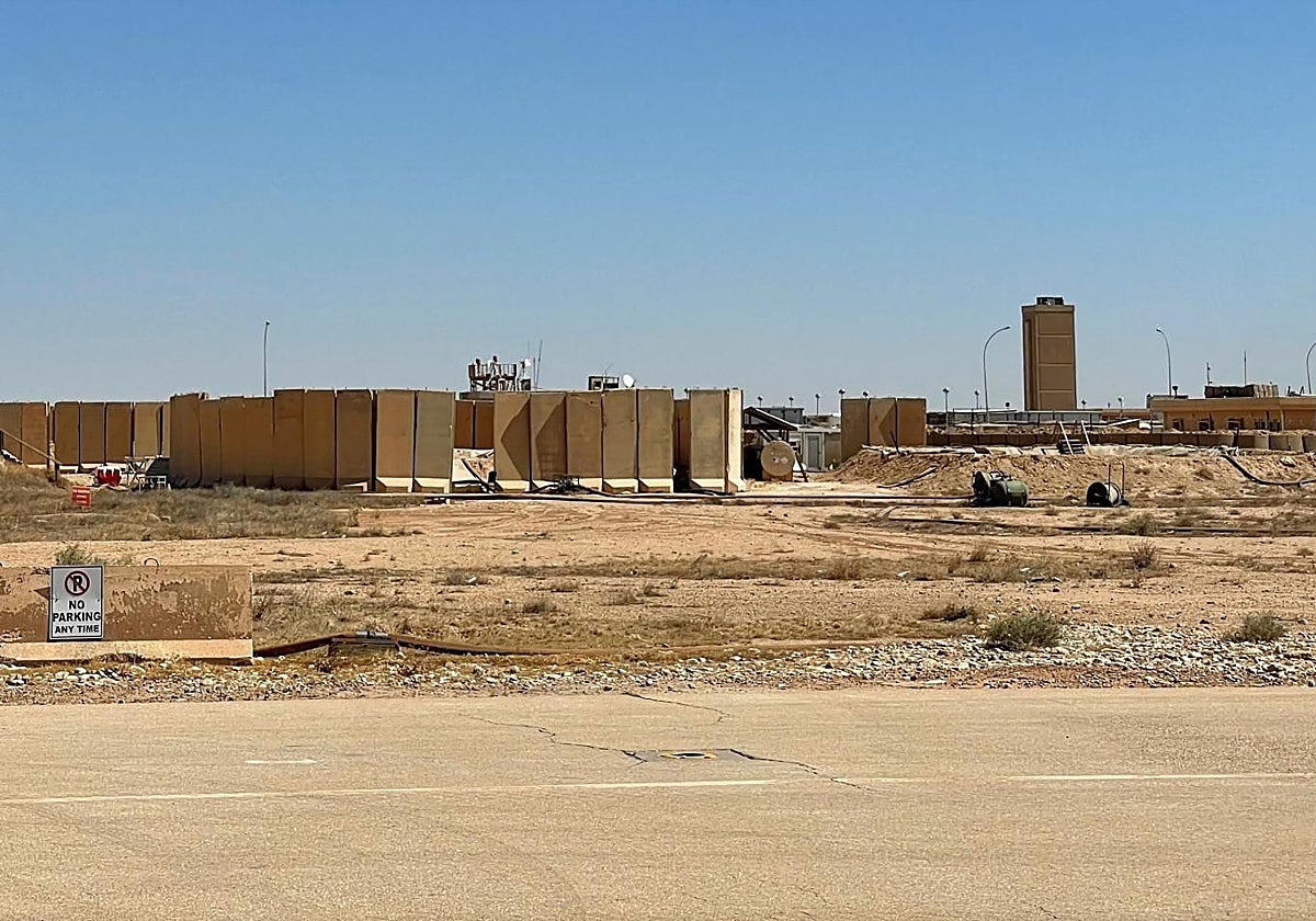 Imagen  de la base aérea Al Asad que alberga efectivos estadounidenses, situada al oeste de Irak