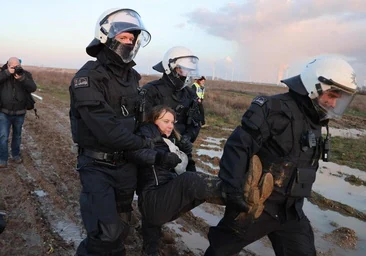 Detenida en Dinamarca la activista Greta Thunberg durante una protesta contra la ofensiva de Israel en Gaza