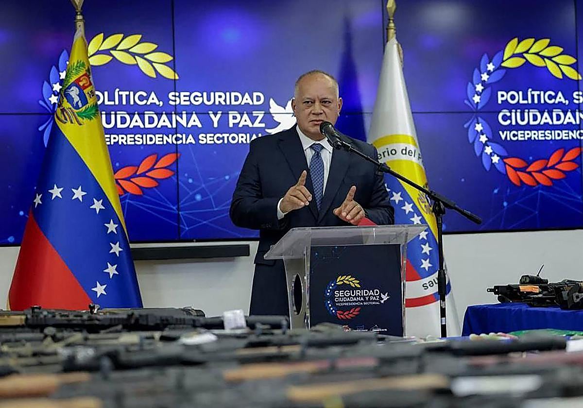 Diosdado Cabello, en la rueda de prensa donde anunció la detención de varias personas.