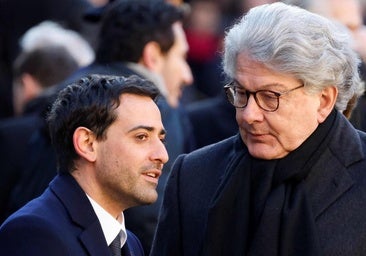 Macron propone a su ministro de Exteriores Stéphane Séjourne como candidato a comisario europeo