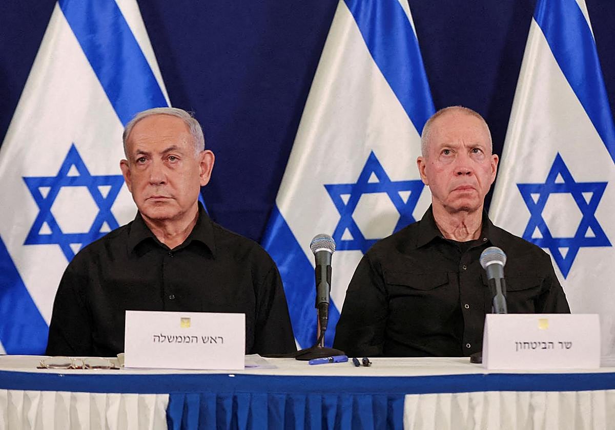 El primer ministro israelí, Benjamin Netanyahu, y el ministro de Defensa, Yoav Gallant, durante una conferencia de prensa