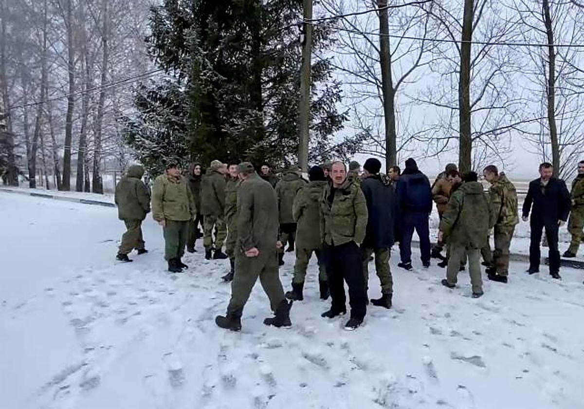 Captura de un vídeo publicado por Rusia tras un intercambio de prisioneros de guerra entre Rusia y Ucrania.