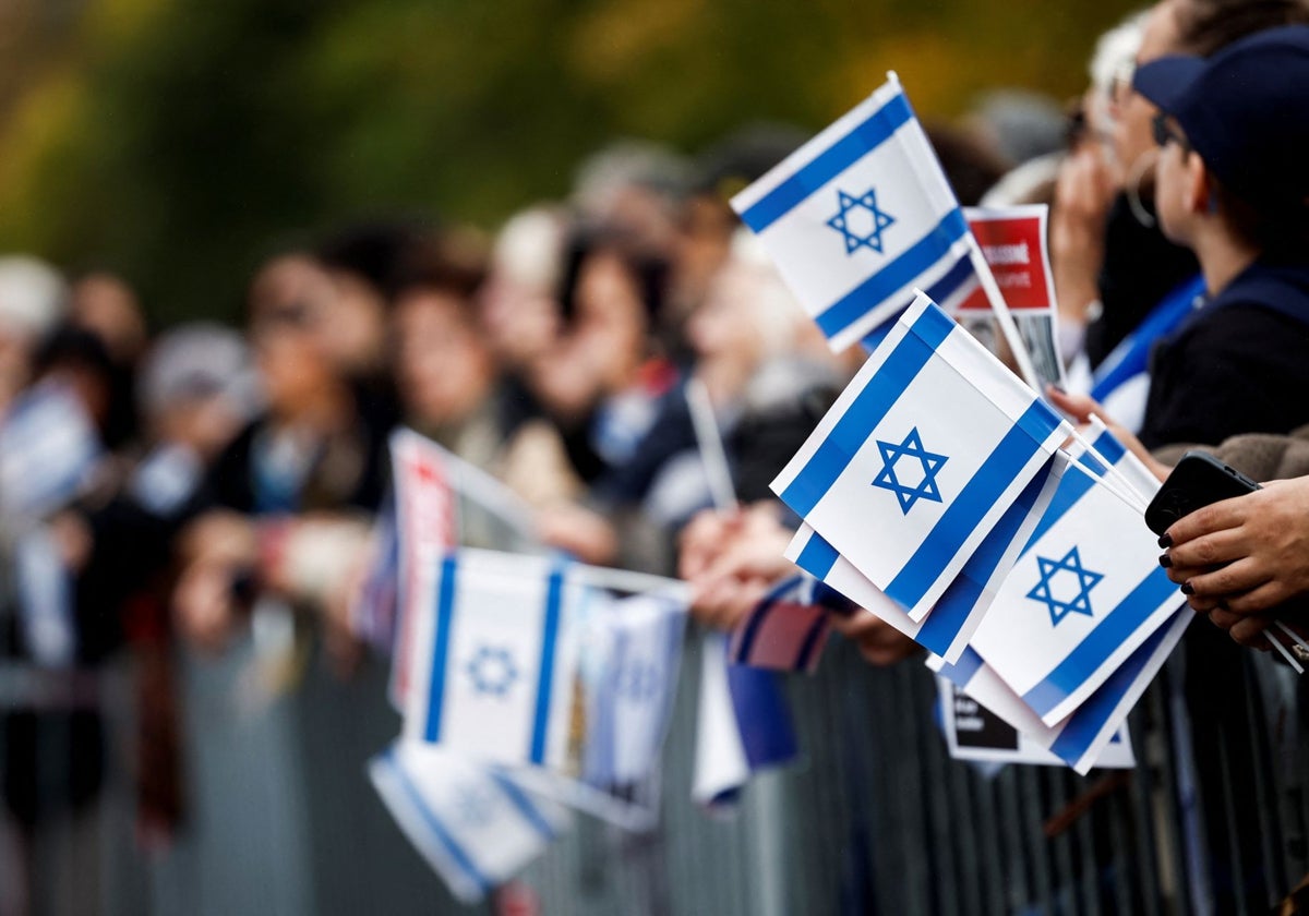 Concentración en París en memoria de las víctimas de los atentados del 7 de octubre en Israel