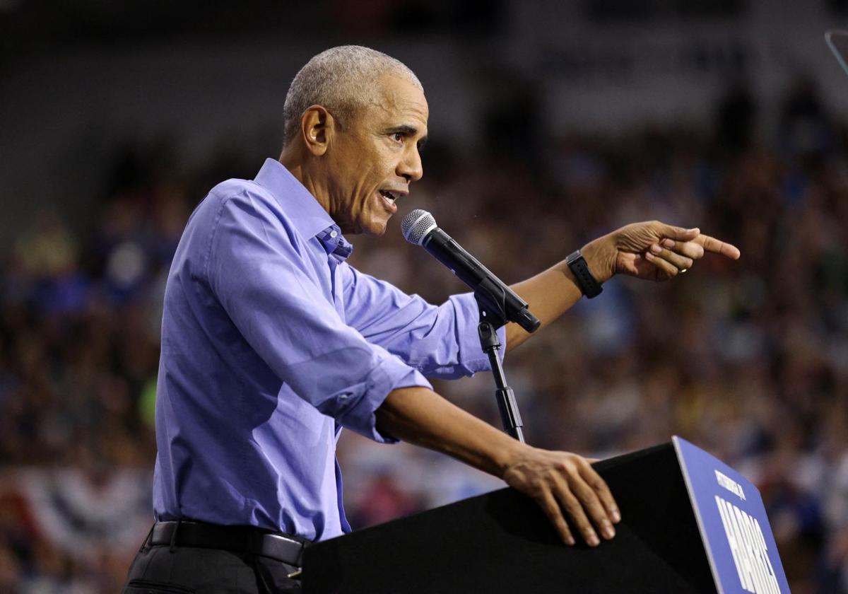 El expresidente de Estados Unidos Barack Obama durante un acto de campaña en apoyo a la candidata presidencial demócrata y vicepresidenta de Estados Unidos, Kamala Harris